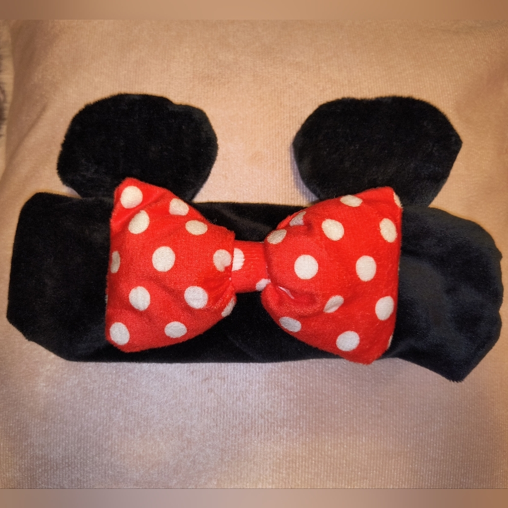 2/15 NWOT Minnie Mouse Head Band